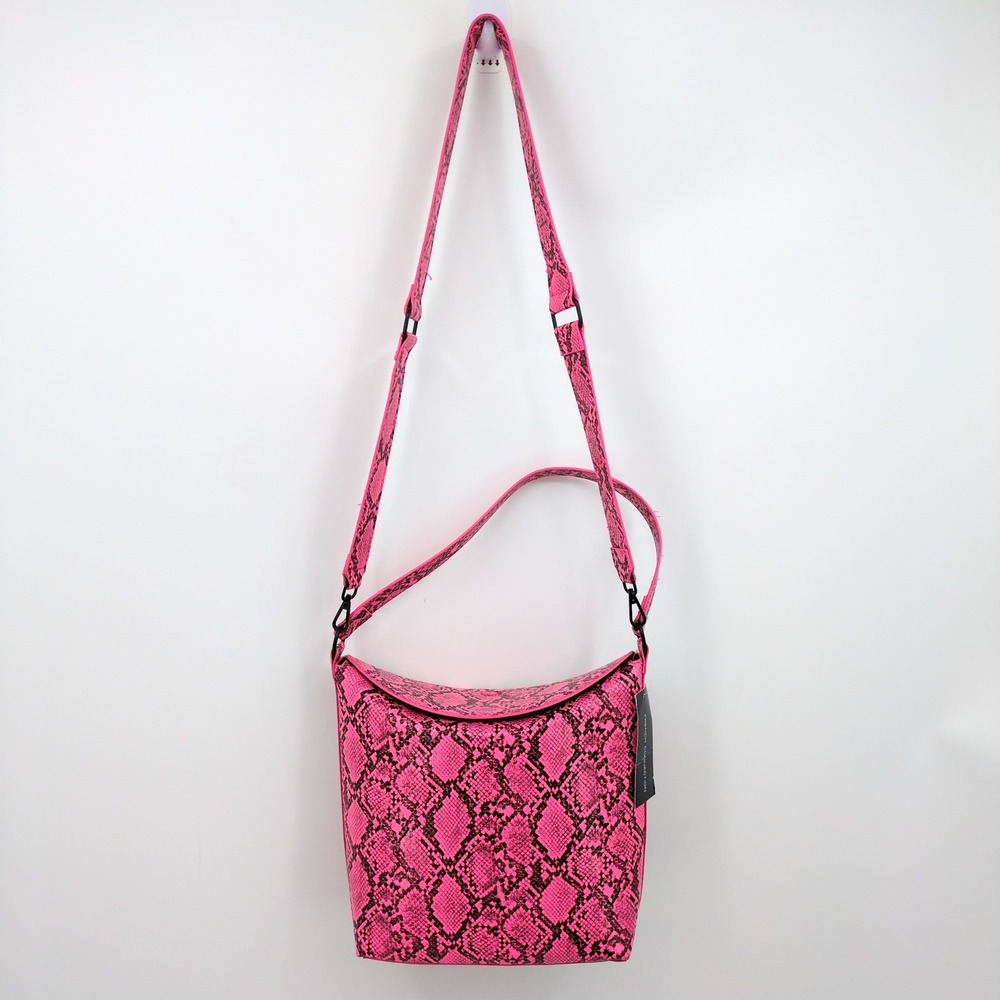 French‎ Connection Lucy Neon Pink Snakeskin Bucket Crossbody Bag NWT - Picture 3 of 11